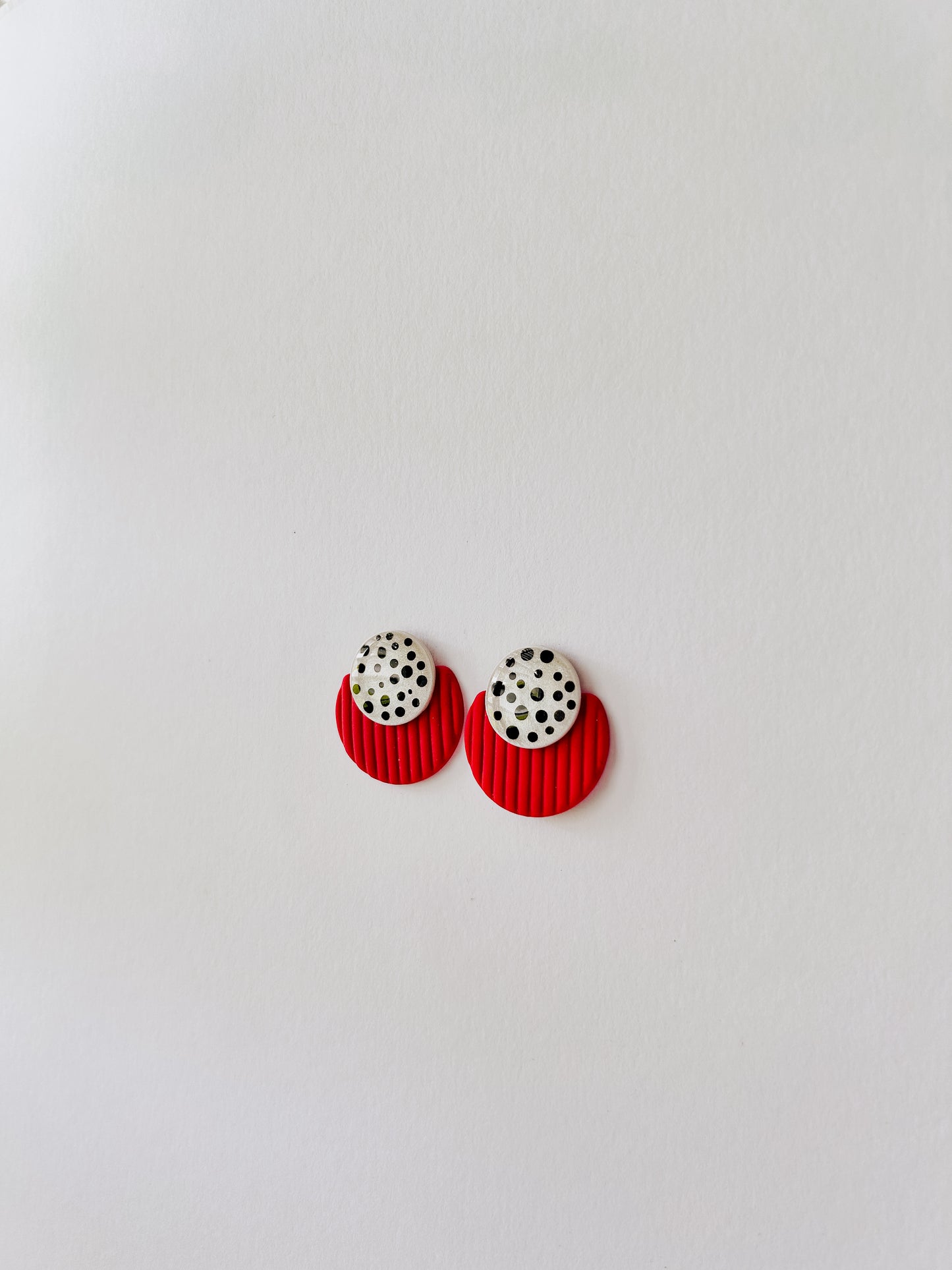 Spicy polka dots