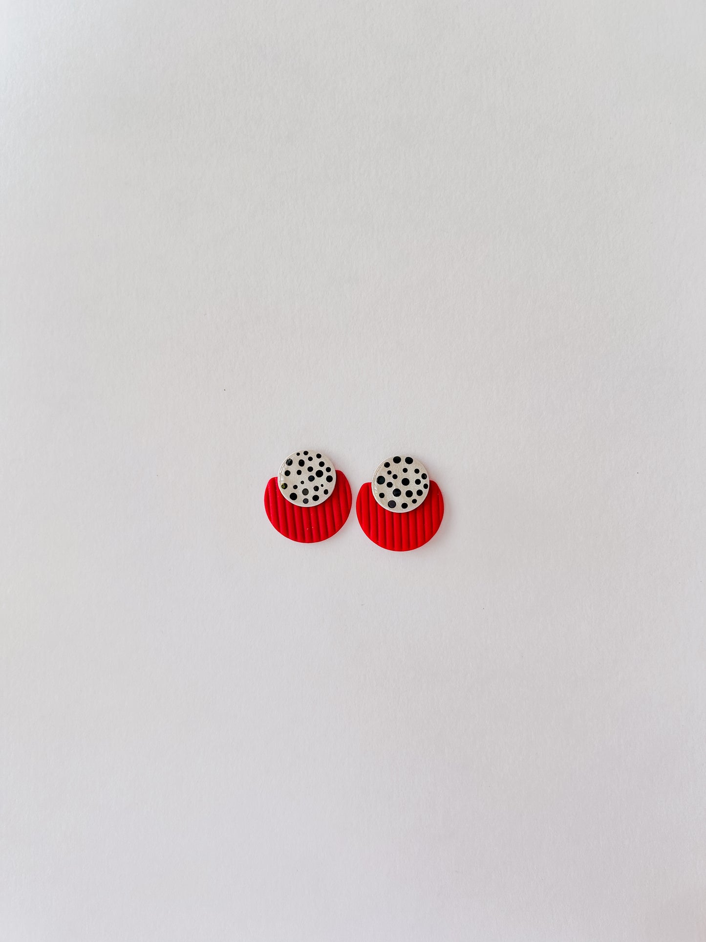 Spicy polka dots